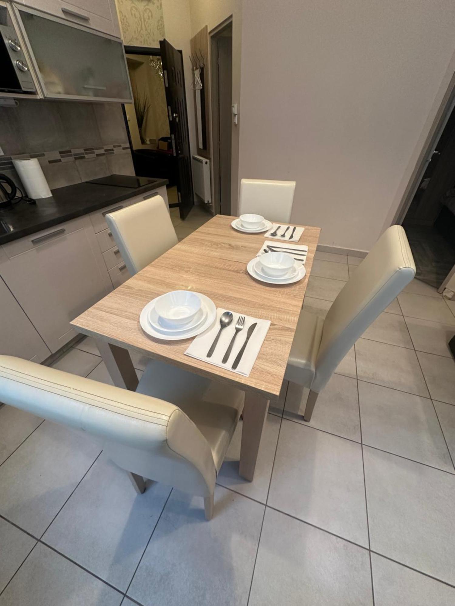 Bright Apartment In The Most Beautiful Street Of Budapest Vaci Street, Fashion Street Exteriör bild
